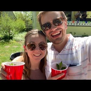 Meet your Posher, Adrienne